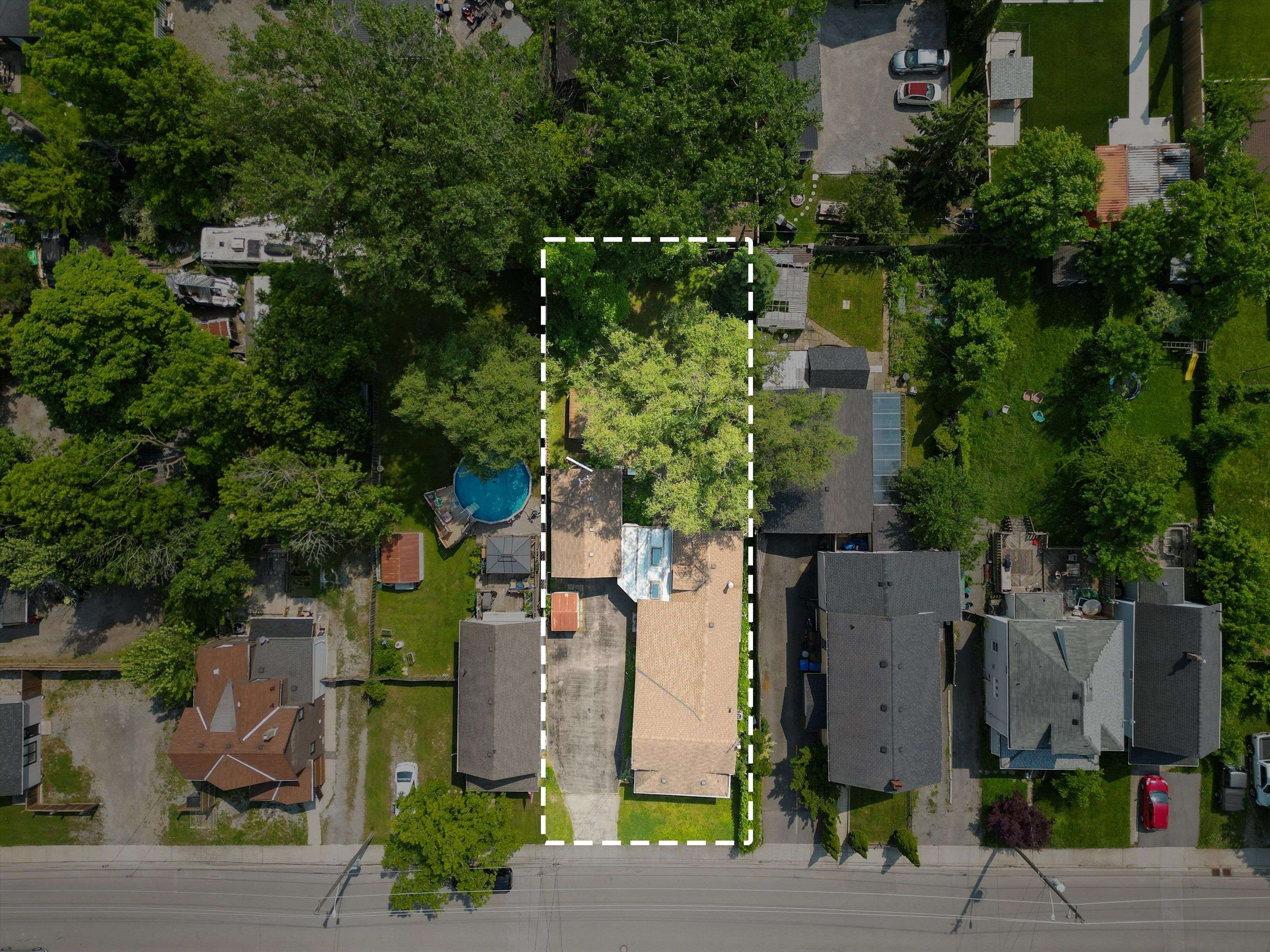 Niagara Falls, ON L2E 4H4,4560 Second AVE