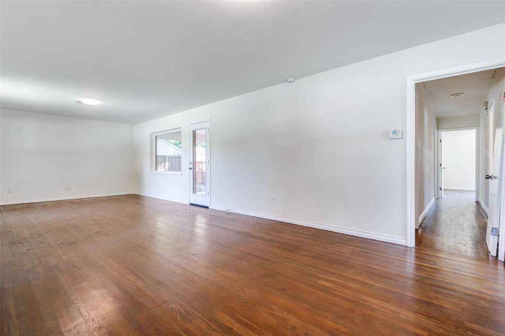 Dallas, TX 75218,405 Easton Road