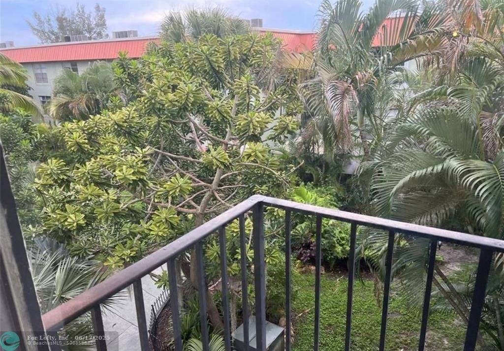 Oakland Park, FL 33311,809 W Oakland Park Blvd  #K9