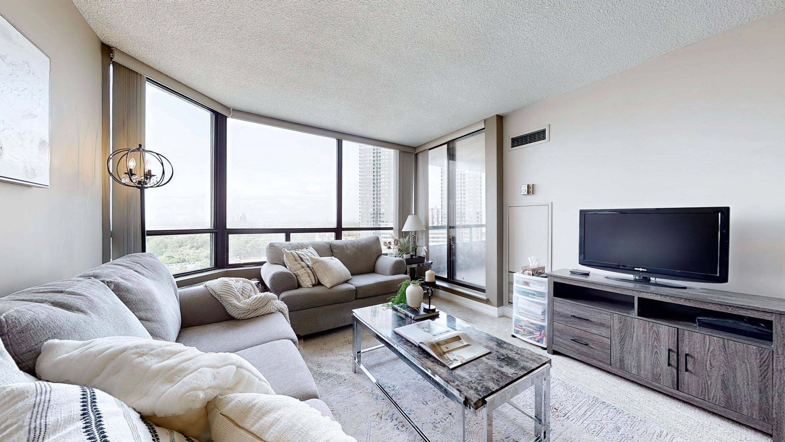 Vaughan, ON L4J 7K8,7440 Bathurst ST #1402