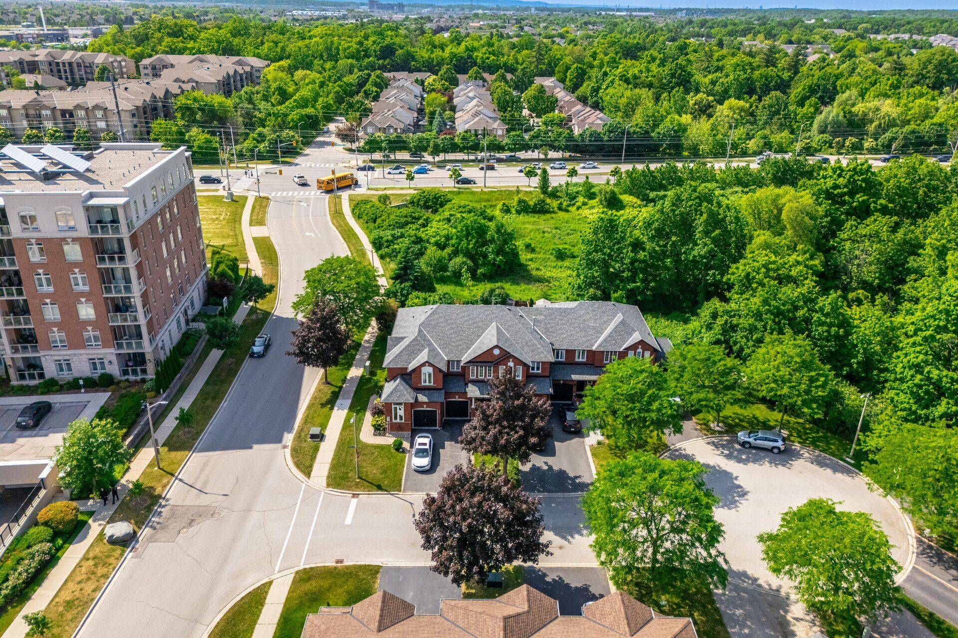 Burlington, ON L7L 6K3,5103 Tree CT