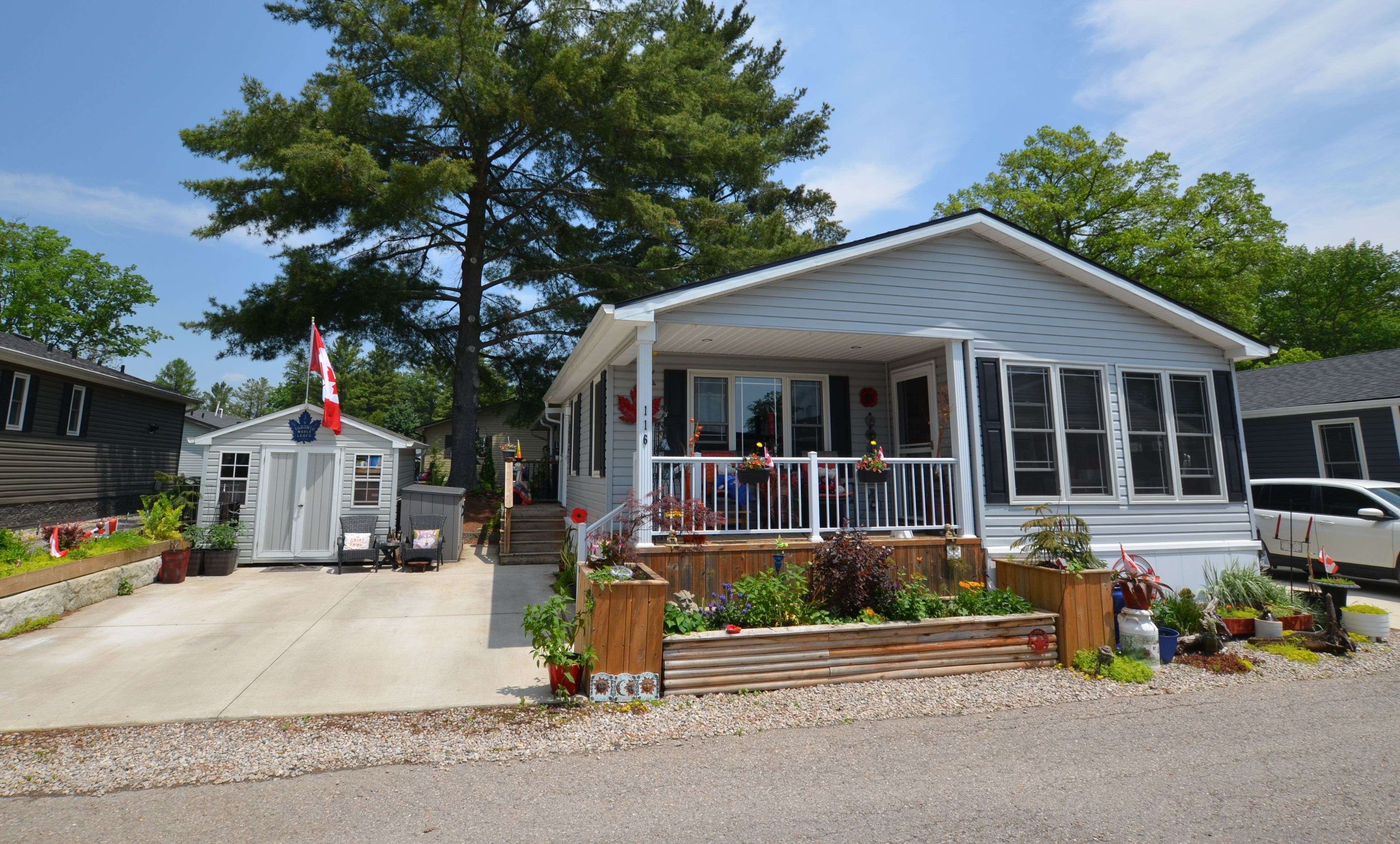 Middlesex Centre, ON N0L 1R0,22790 Amiens RD #116