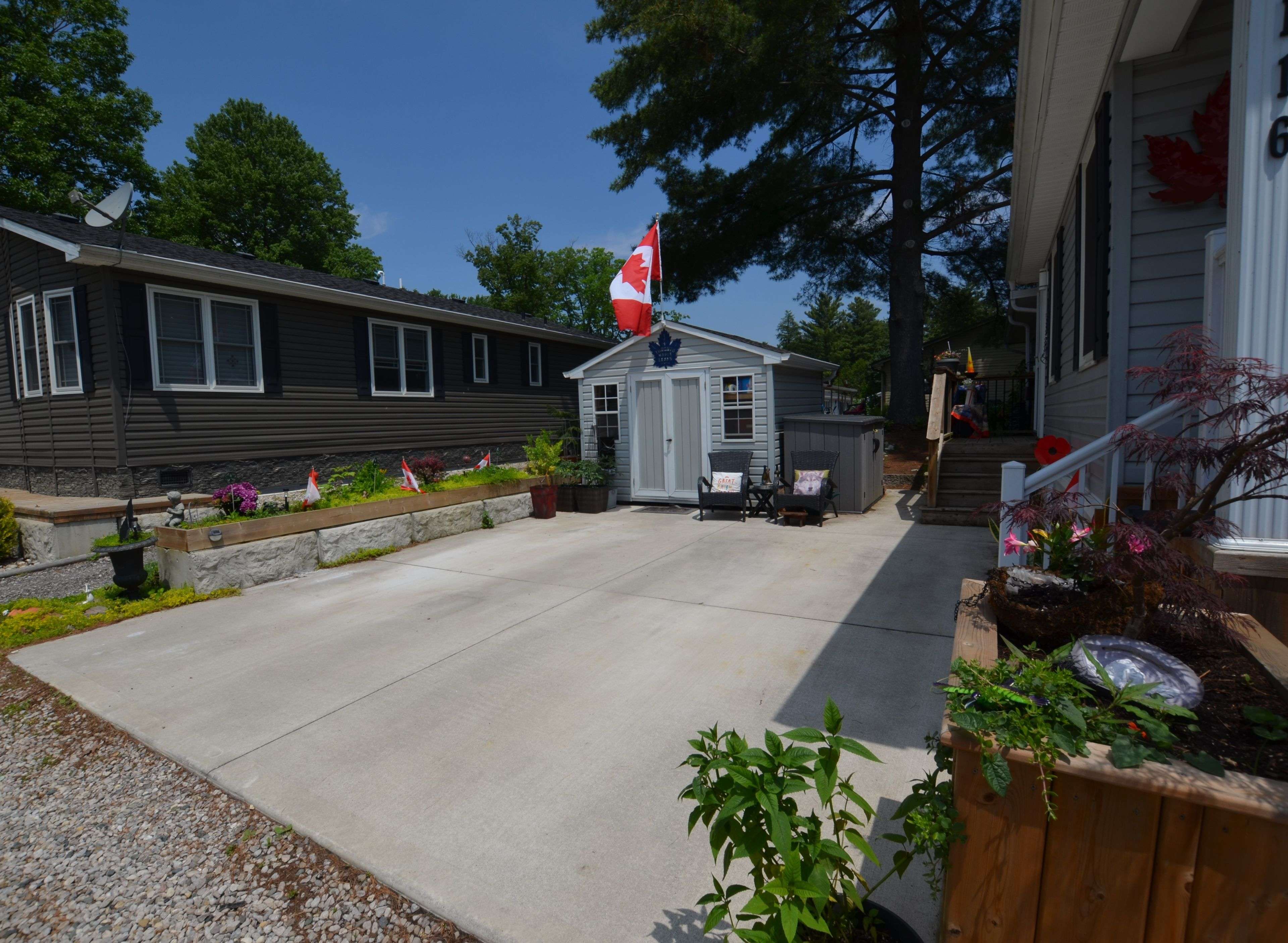 Middlesex Centre, ON N0L 1R0,22790 Amiens RD #116