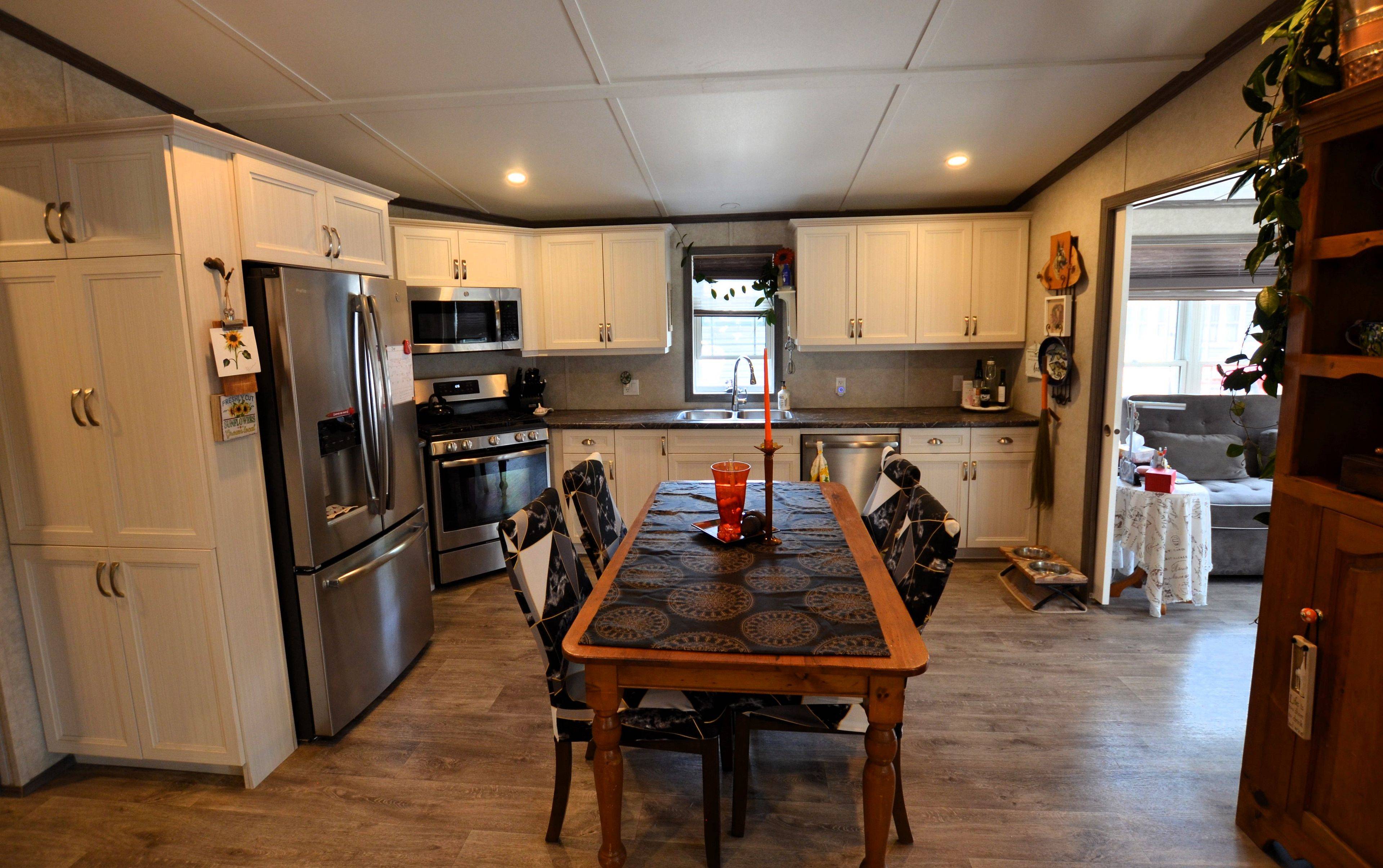 Middlesex Centre, ON N0L 1R0,22790 Amiens RD #116