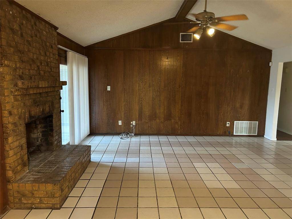 Garland, TX 75043,5513 Hidalgo Court