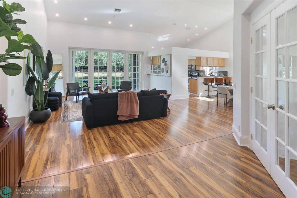 Weston, FL 33326,505 SPINNAKER DR