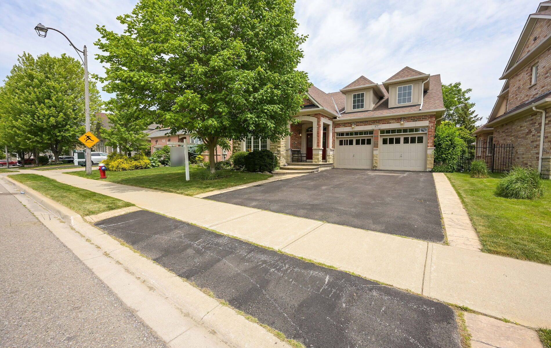 Brampton, ON L6Y 5K5,47 Nova Scotia RD