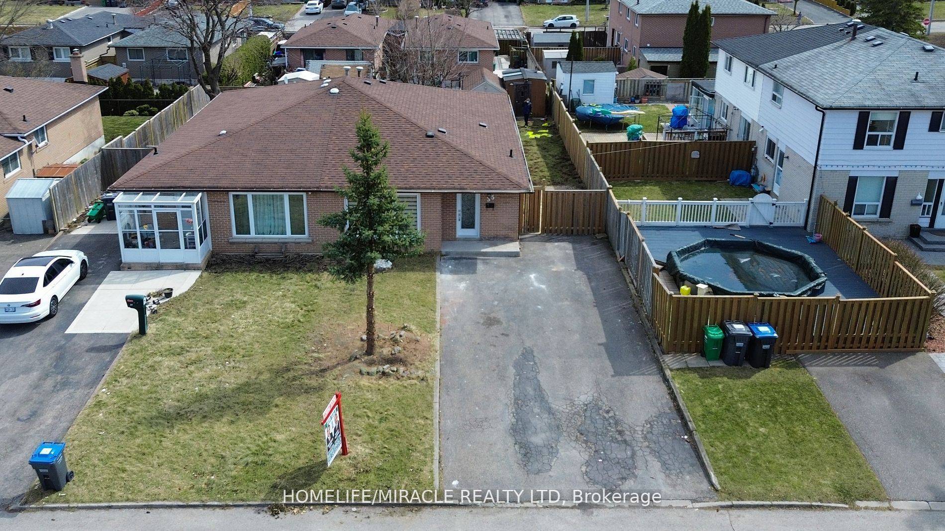 Brampton, ON L6T 3L8,35 Deeside CRES