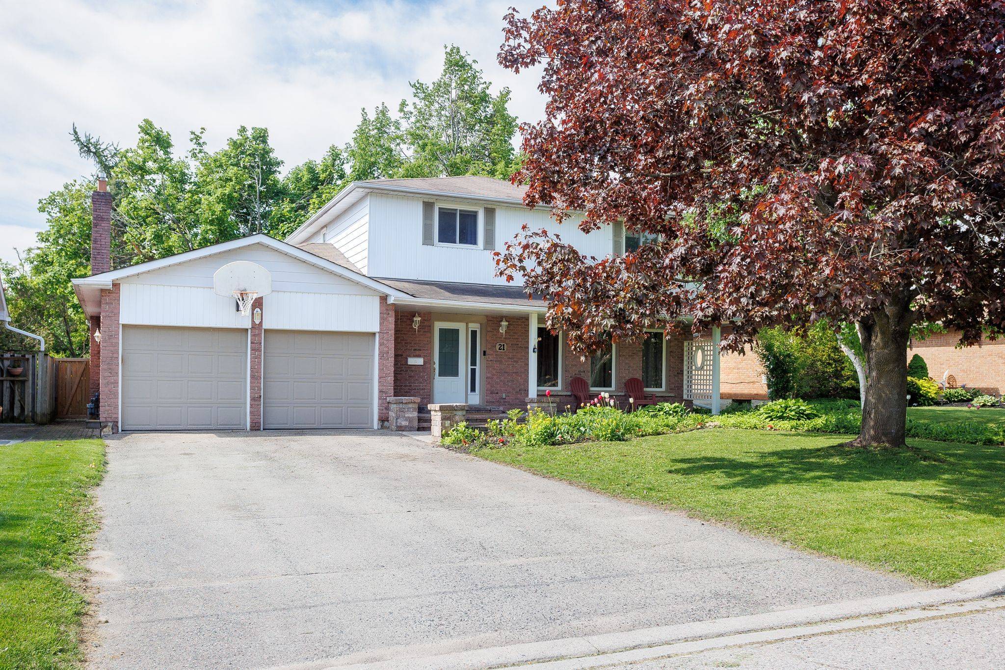 Kawartha Lakes, ON K9V 5A9,21 McDonagh DR