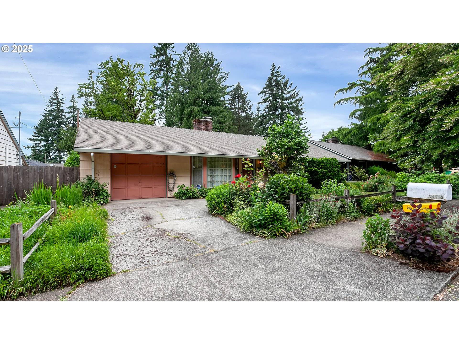 Portland, OR 97236,14933 SE GLADSTONE ST