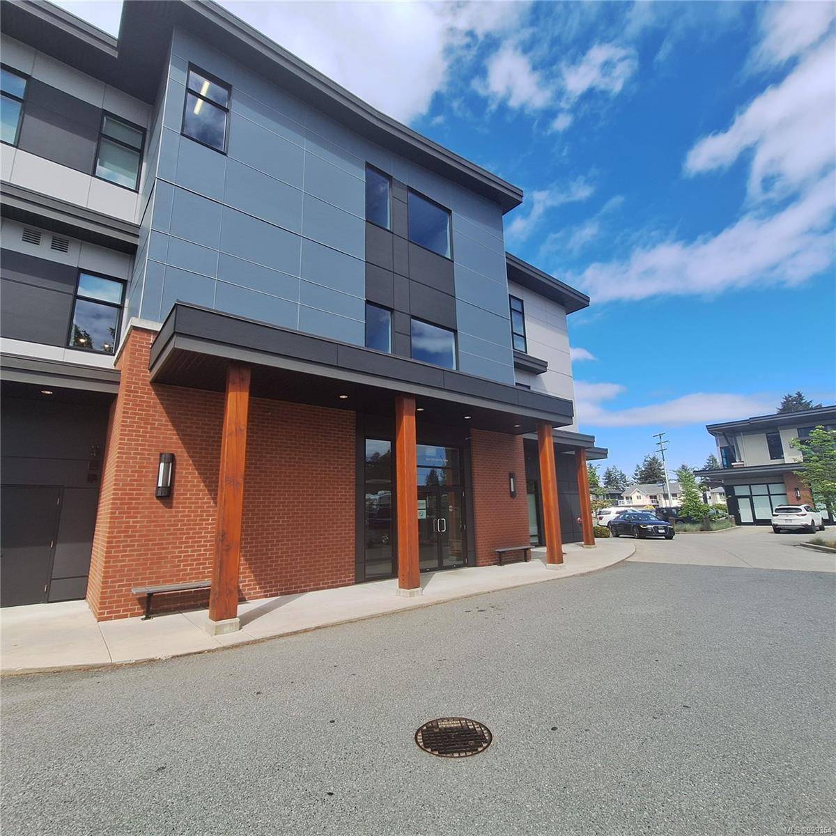 Nanaimo, BC V9V 1A3,6545 Portsmouth Rd #203