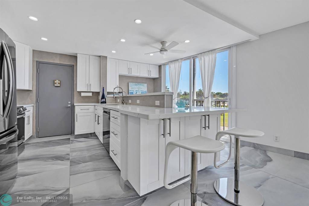Fort Lauderdale, FL 33304,[StreetName,UnitNumber,StreetNumber,StreetDirPrefix]