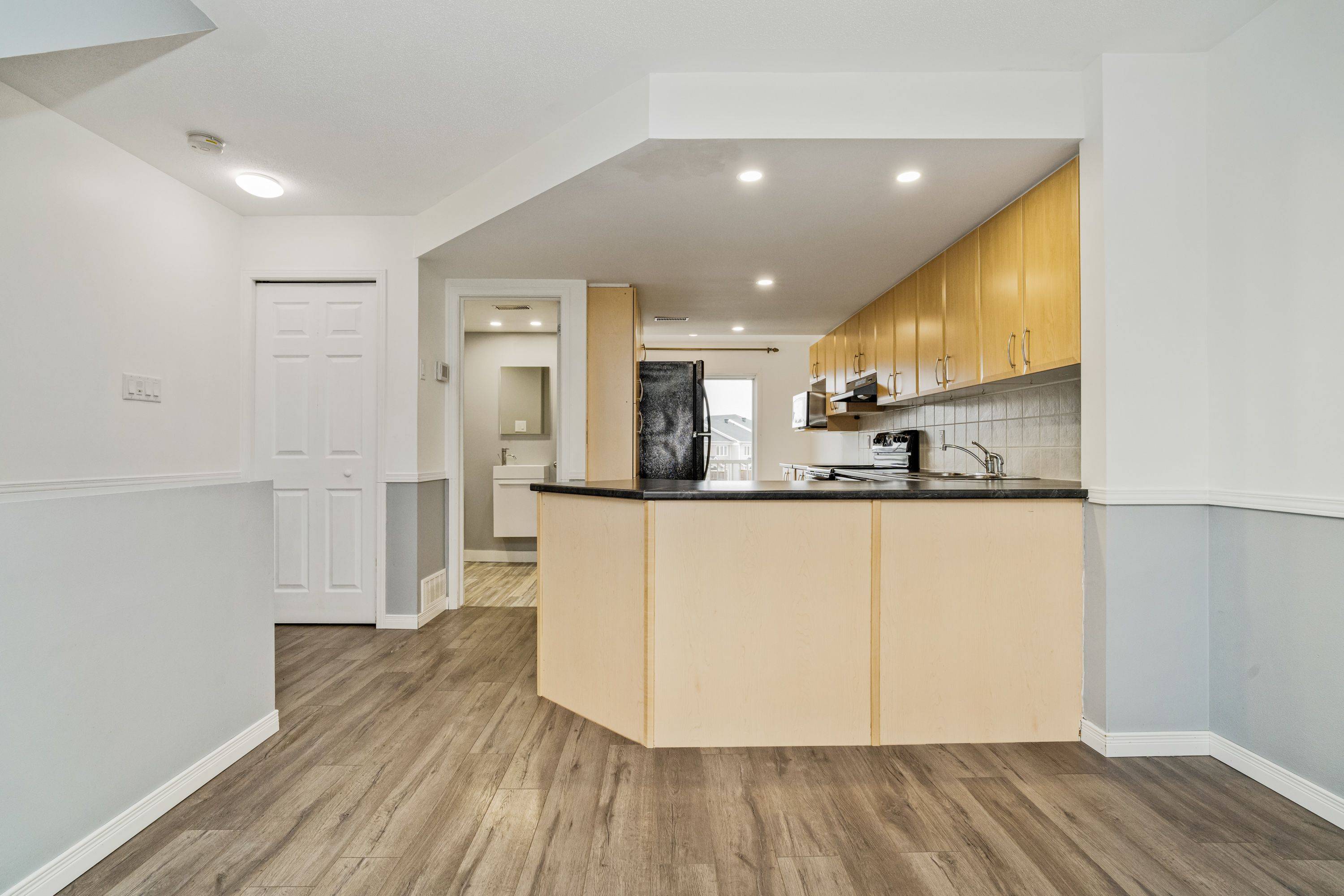 Orleans - Cumberland And Area, ON K4A 0H4,552 Lakeridge DR