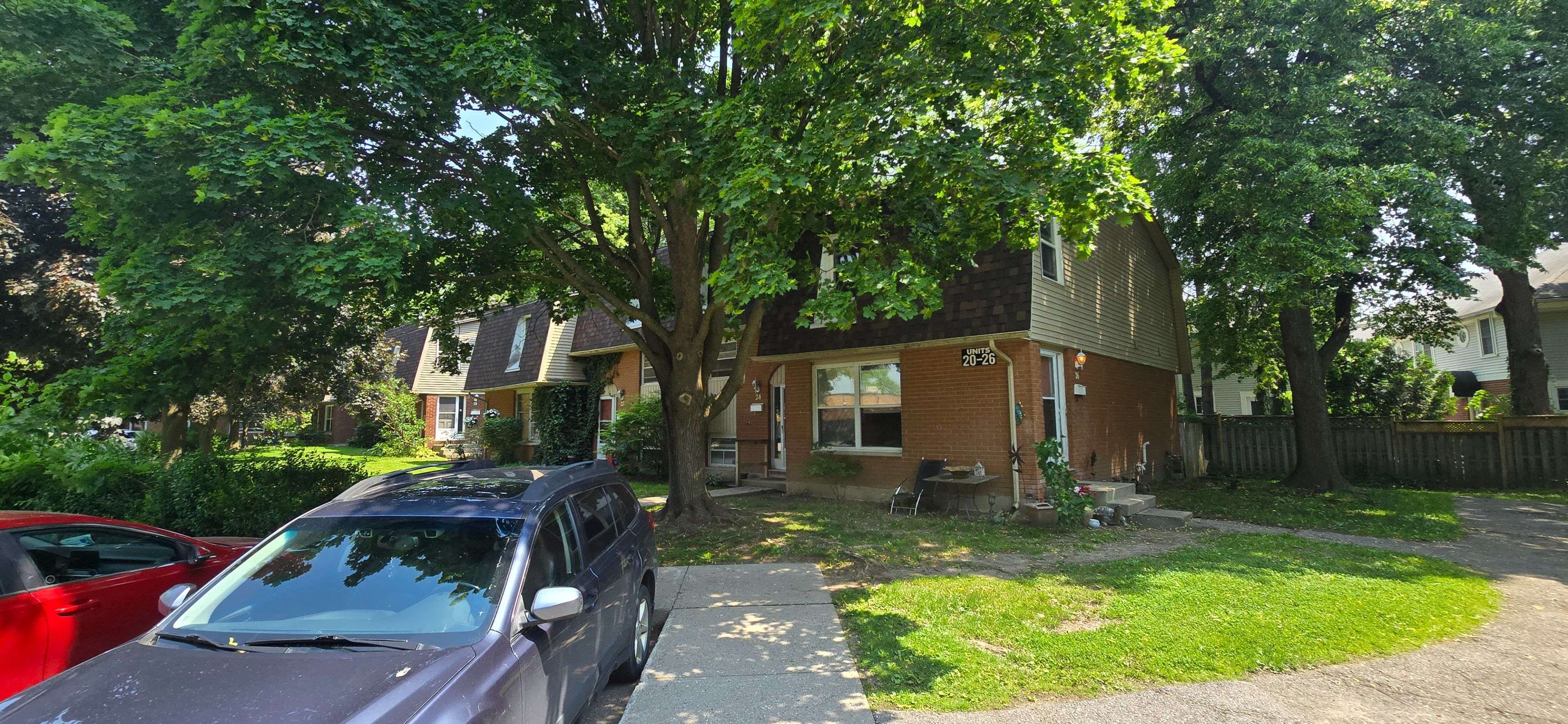 London North, ON N6K 2Y6,1308 Commissioners RD W