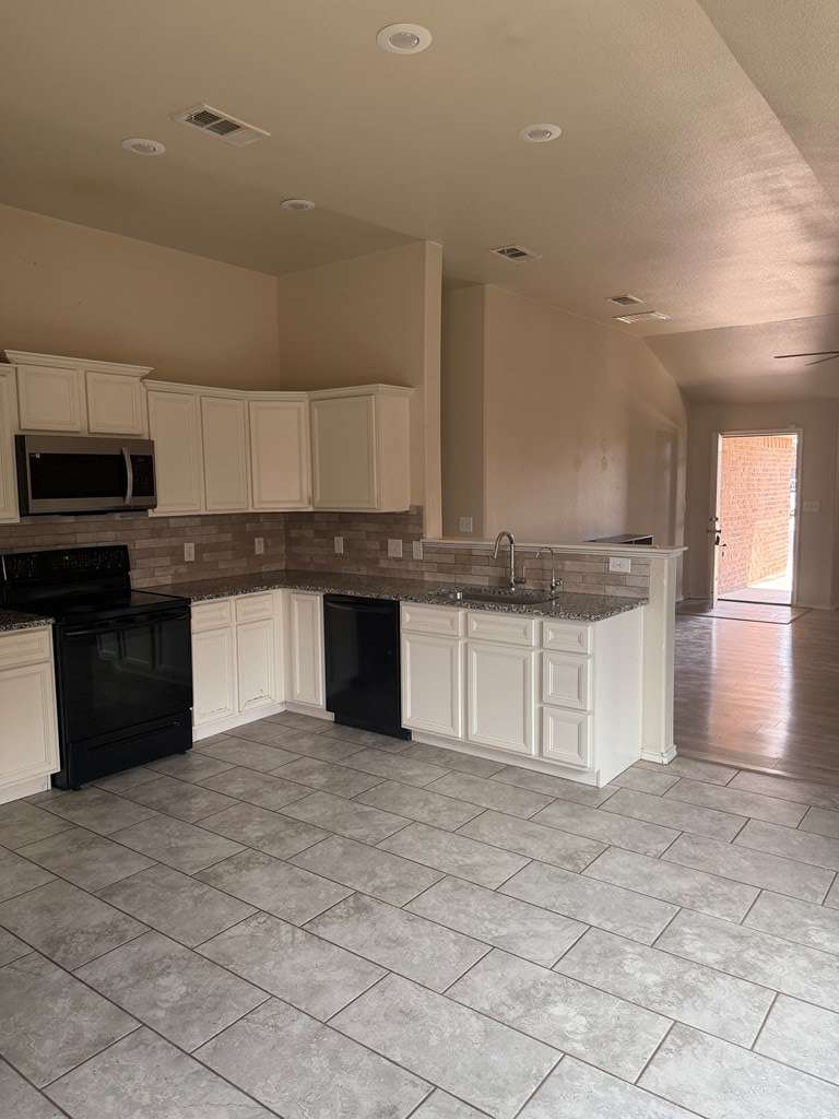 Odessa, TX 79765,9309 Sagebrush Ave