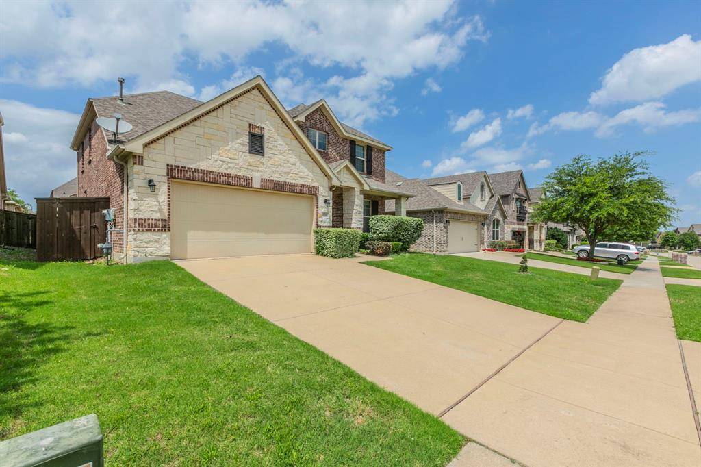 Mckinney, TX 75071,1016 Spring Falls Drive
