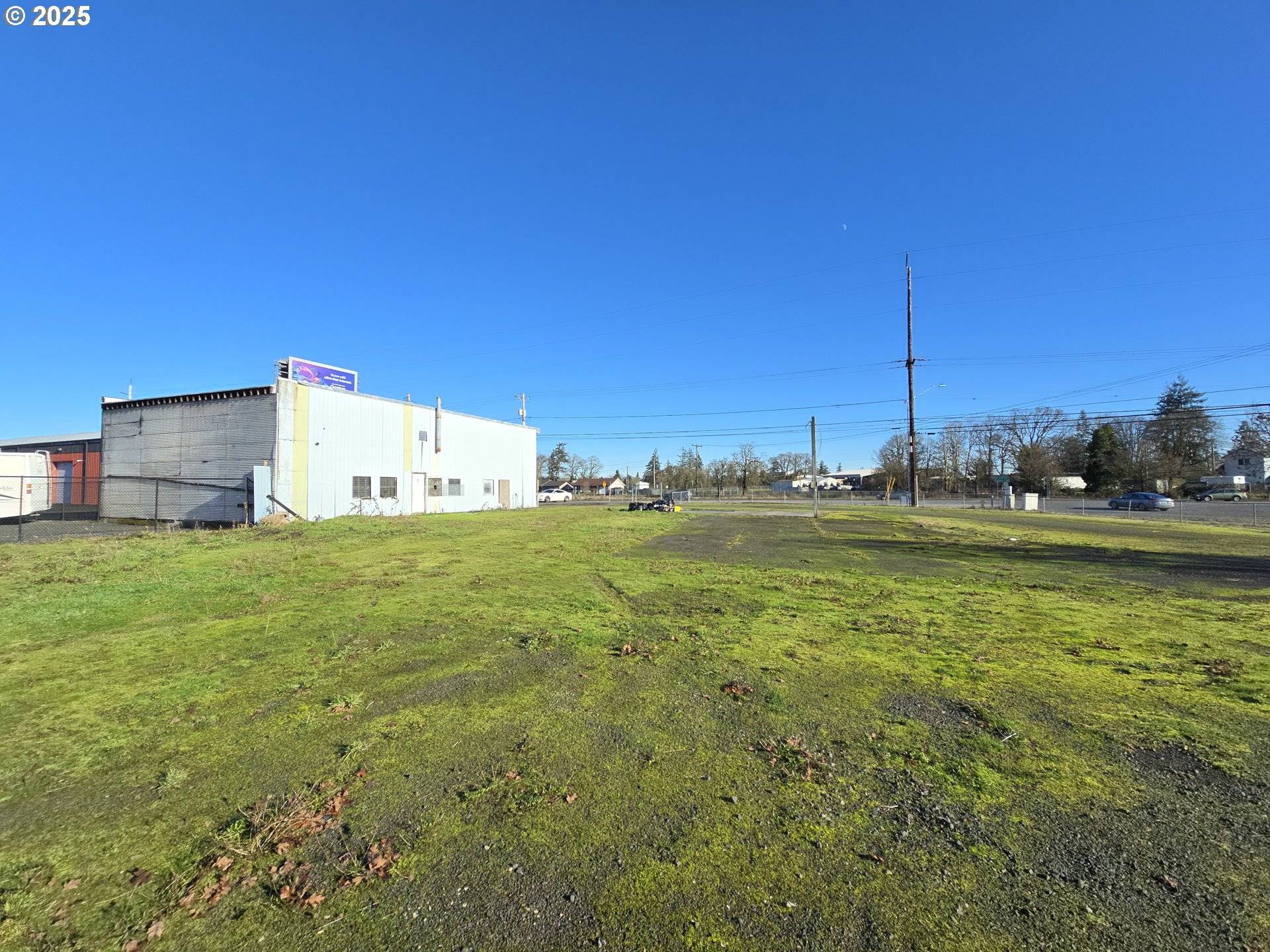 St Helens, OR 97051,711 N COLUMBIA RIVER HWY