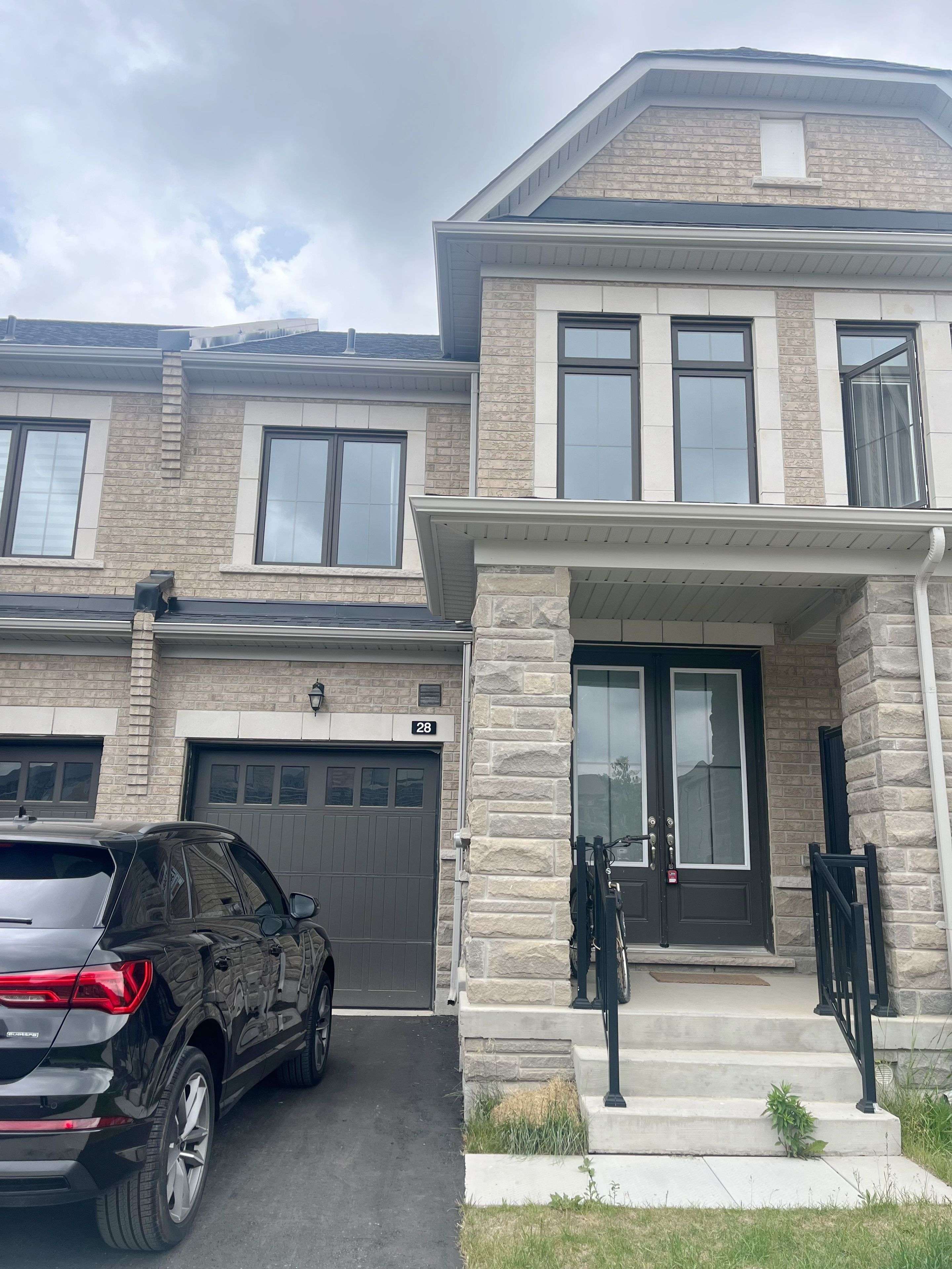 Richmond Hill, ON L4E 1K7,28 Hercules Club DR