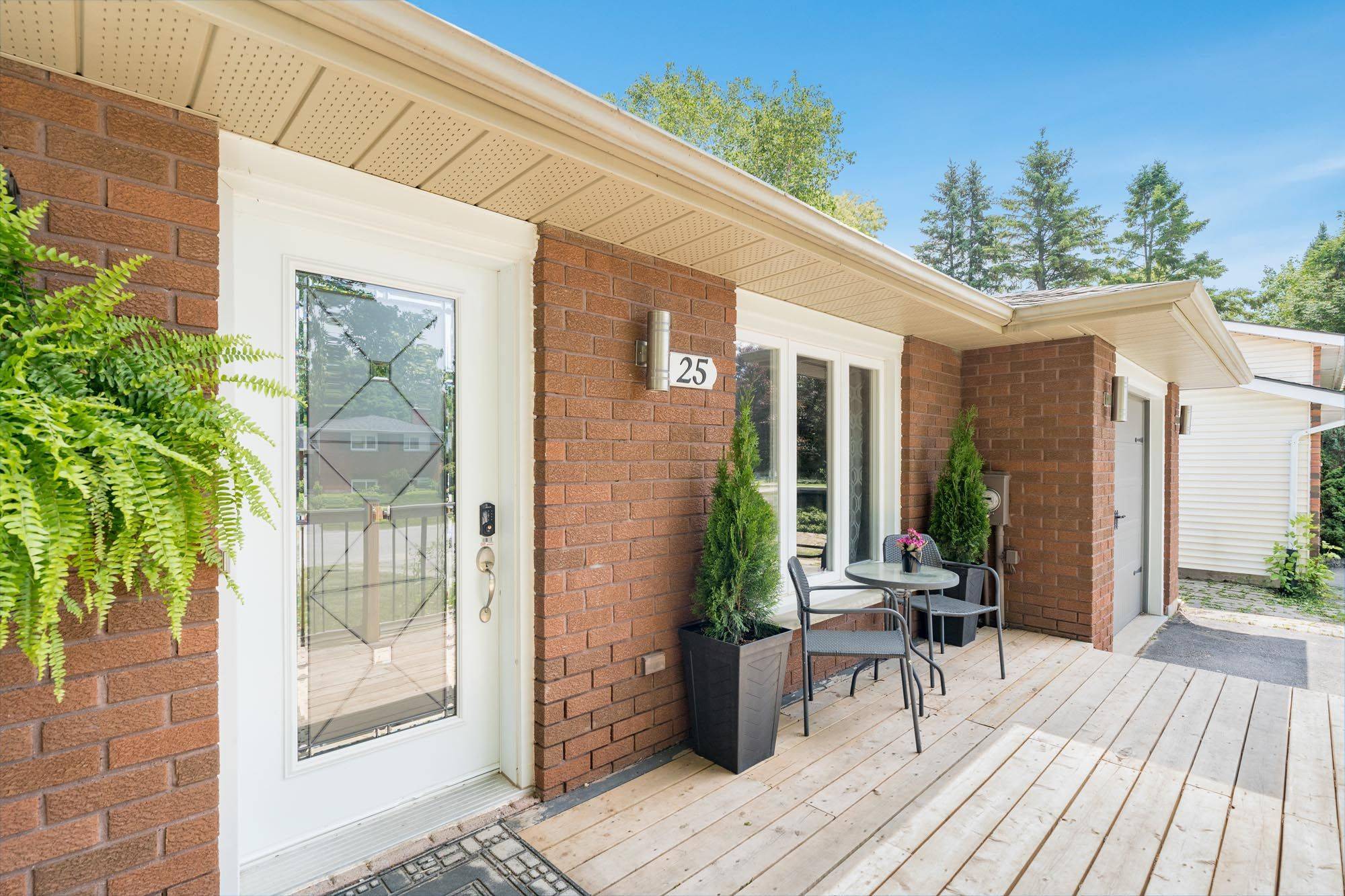 Springwater, ON L0L 1P0,25 Centennial AVE
