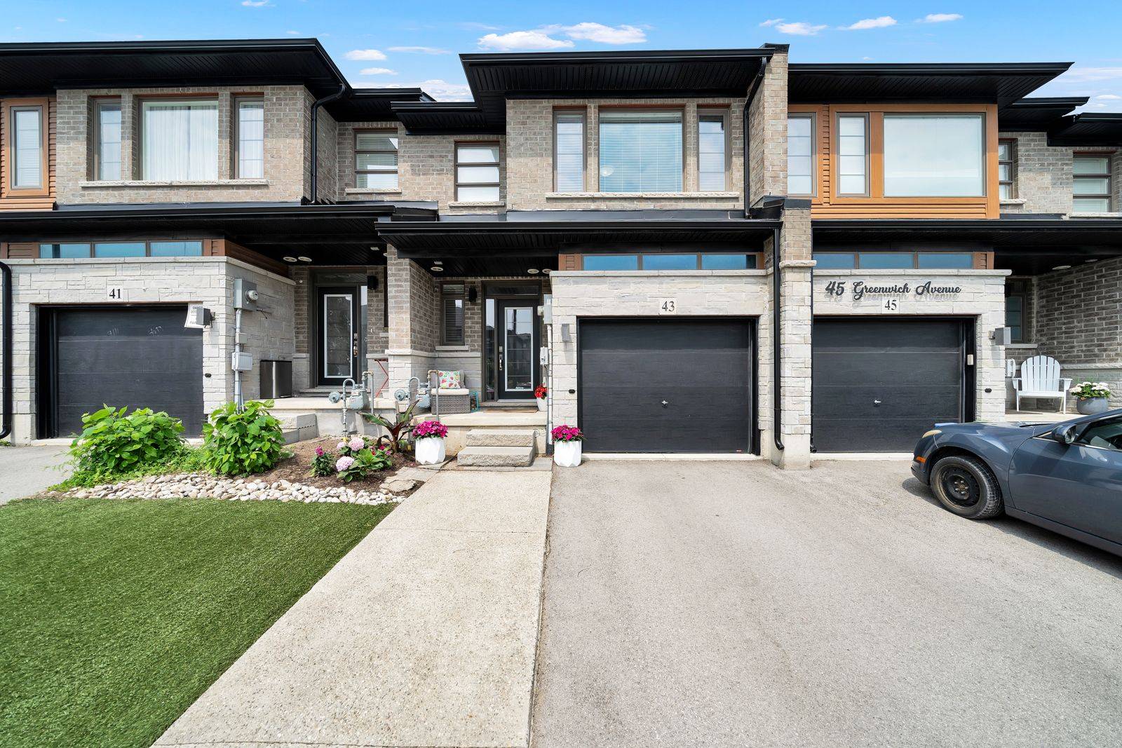 Hamilton, ON L8J 0L5,43 Greenwich AVE