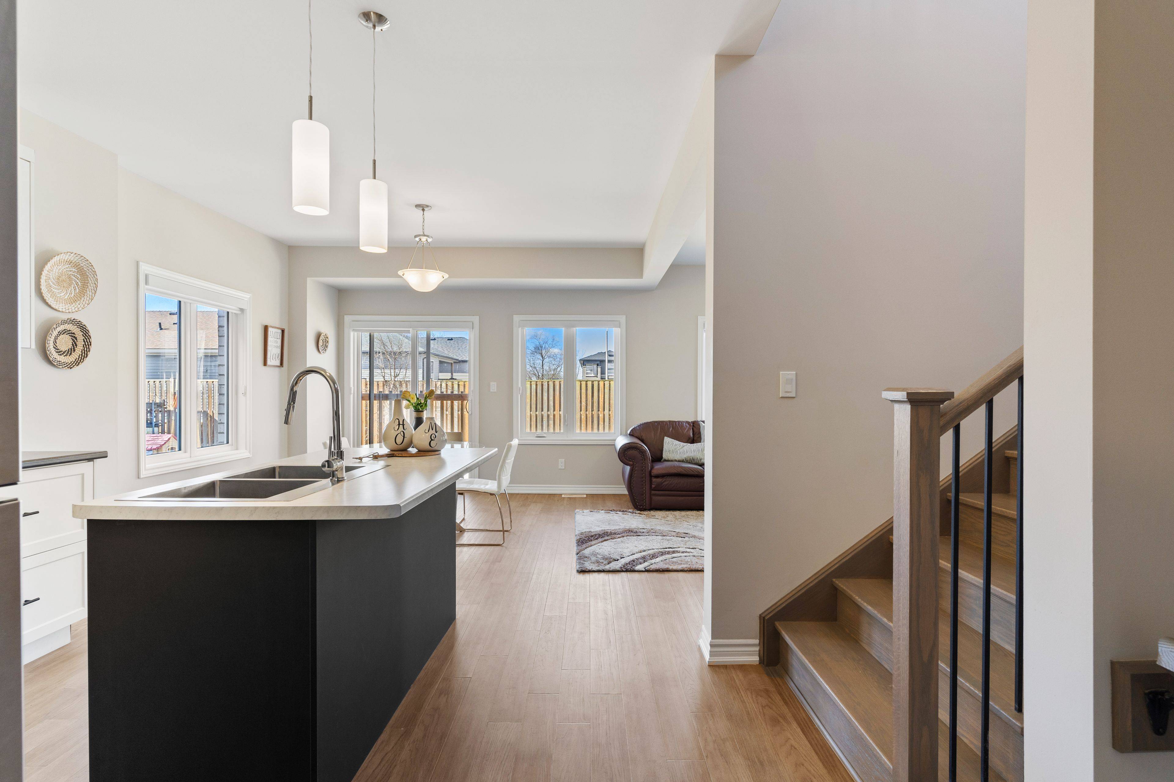 Welland, ON L3B 0K1,72 Bradley AVE