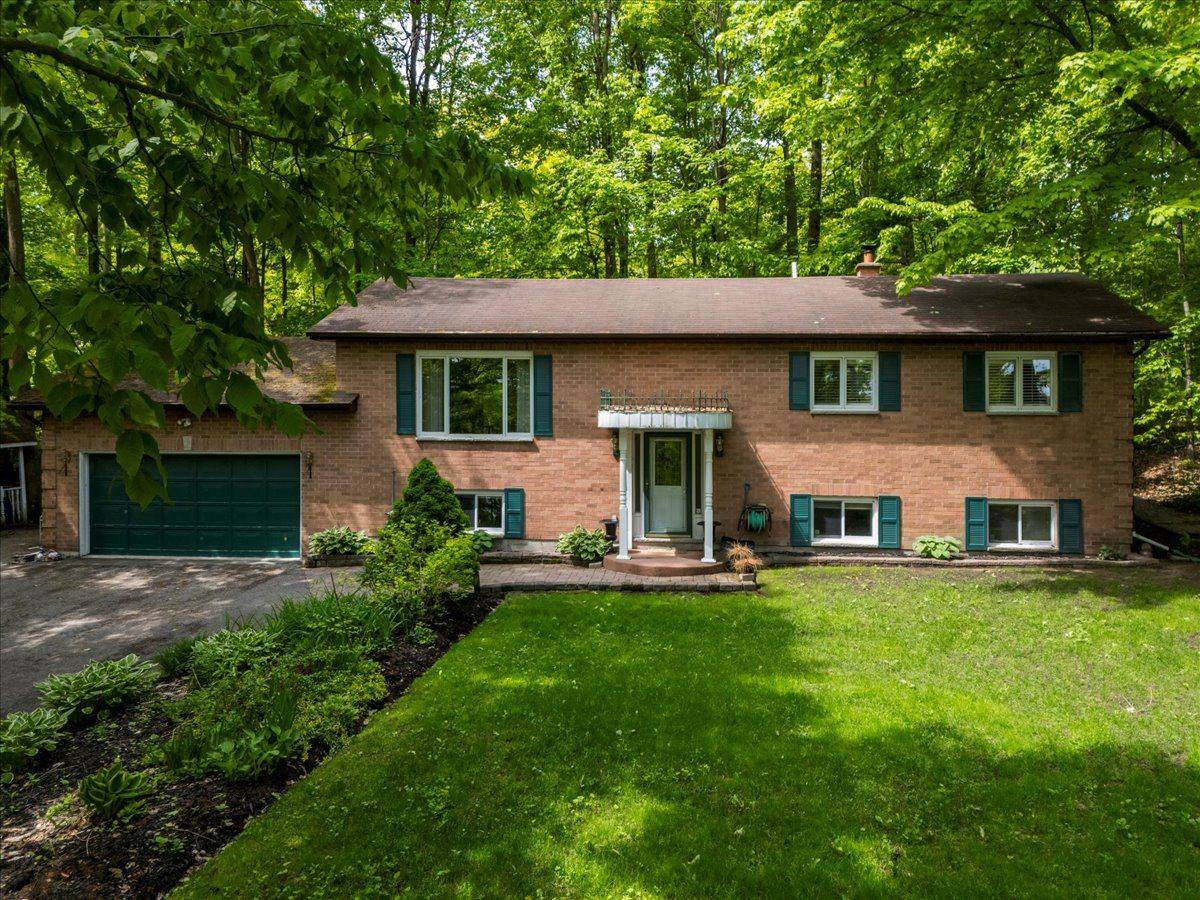 Tiny, ON L9M 1R2,31 Lakeview CRES