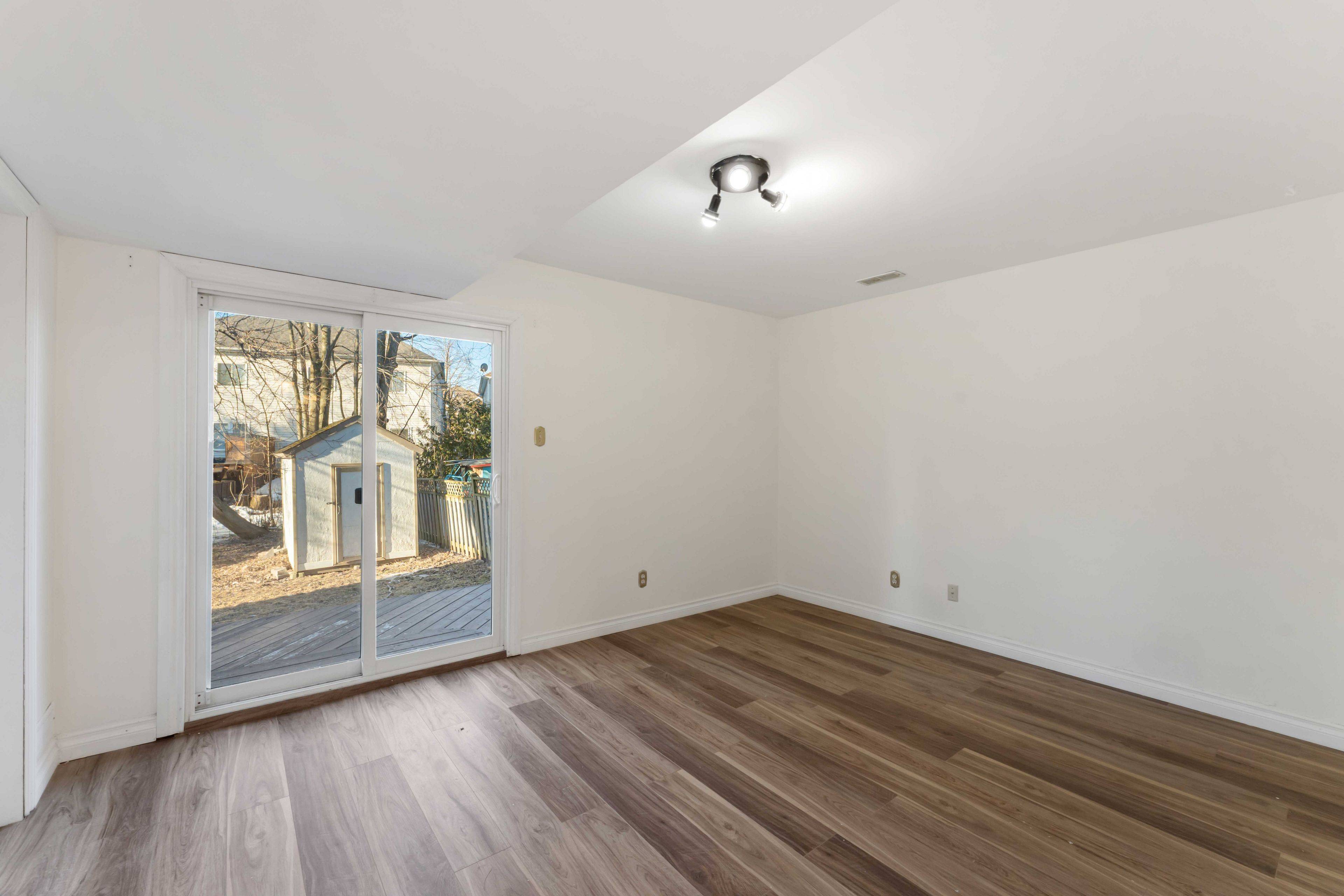Kanata, ON K2L 1R8,144 GLAMORGAN DR