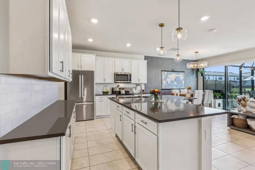 Oakland Park, FL 33309,4435 Appleton Circle E