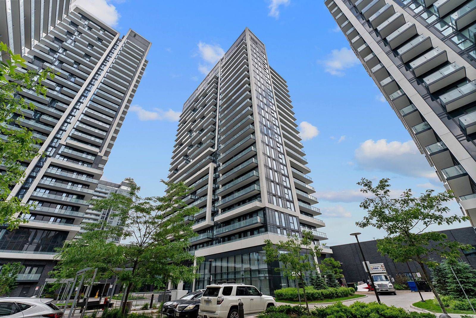 Richmond Hill, ON L4B 0H5,95 Oneida CRES #1004