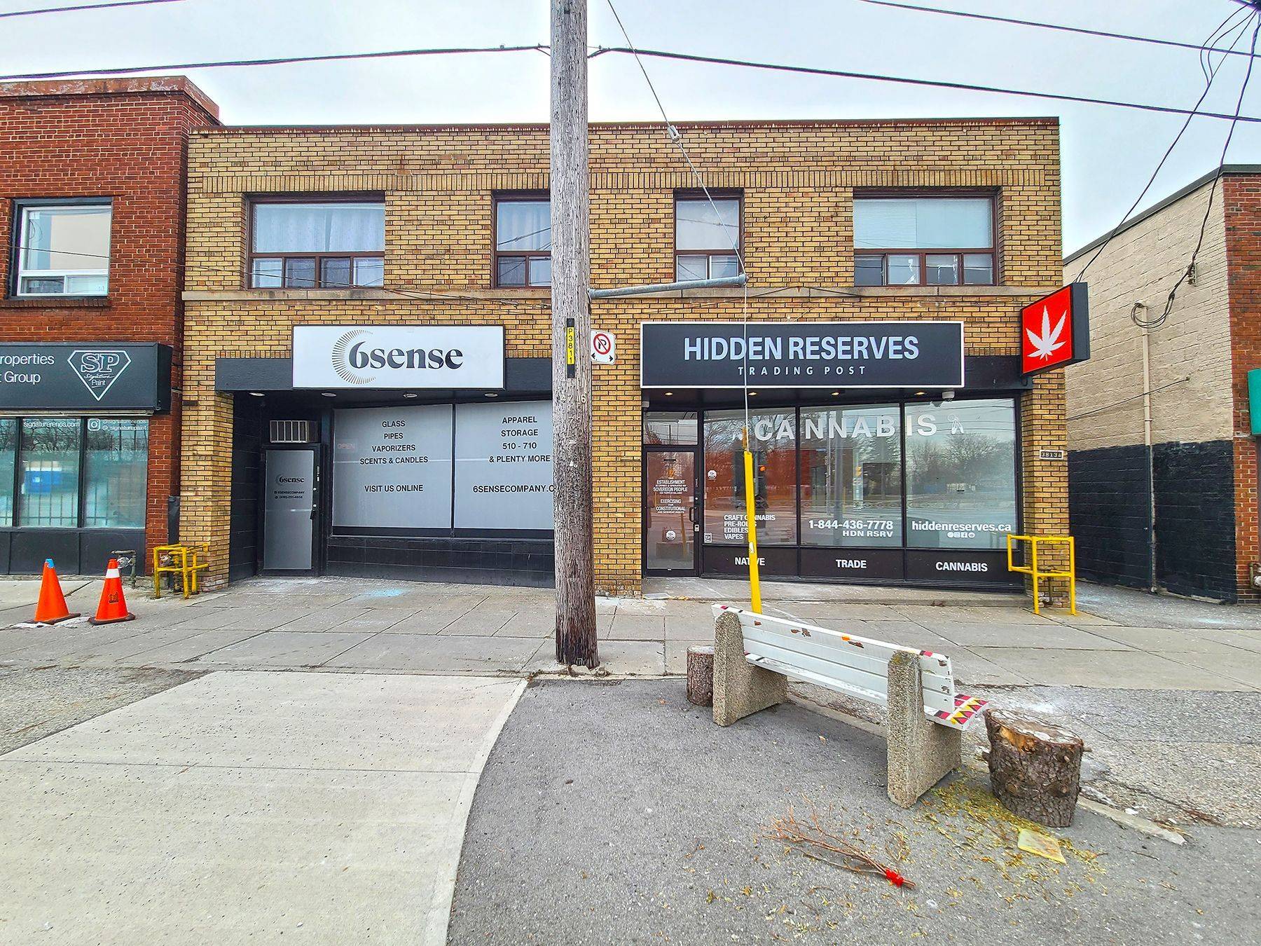Toronto W06, ON M8W 1R2,3813 Lake Shore BLVD W #retail