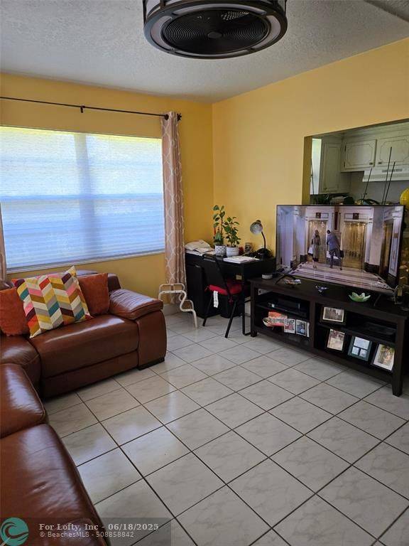 Deerfield Beach, FL 33442,[StreetName,UnitNumber,StreetNumber,StreetDirPrefix]