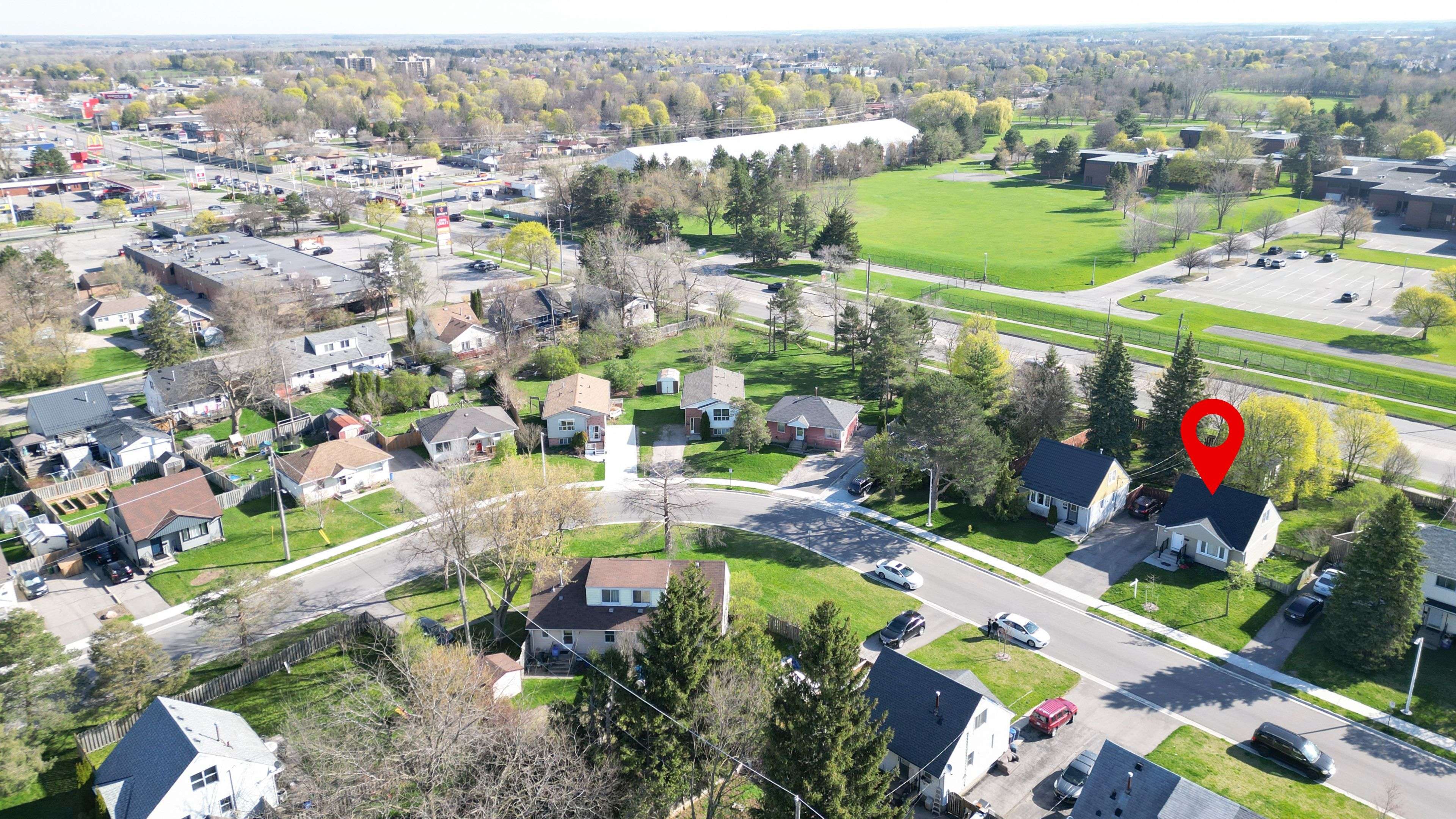 London East, ON N5Y 1C4,372 Flanders ROW E