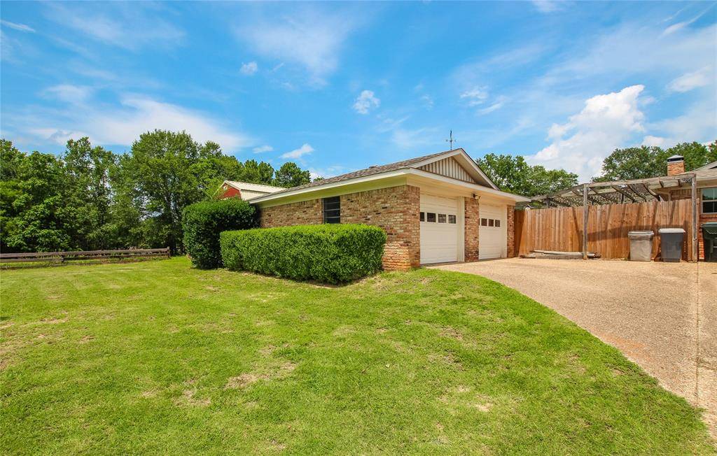 Tyler, TX 75703,1302 Jeff Davis Drive