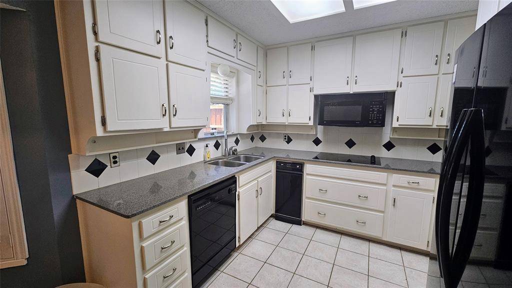 Euless, TX 76040,2529 Westpark Way Circle