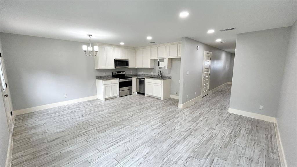 Denison, TX 75020,326 W Morgan Street