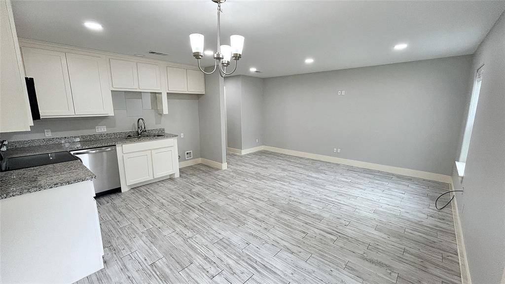 Denison, TX 75020,326 W Morgan Street