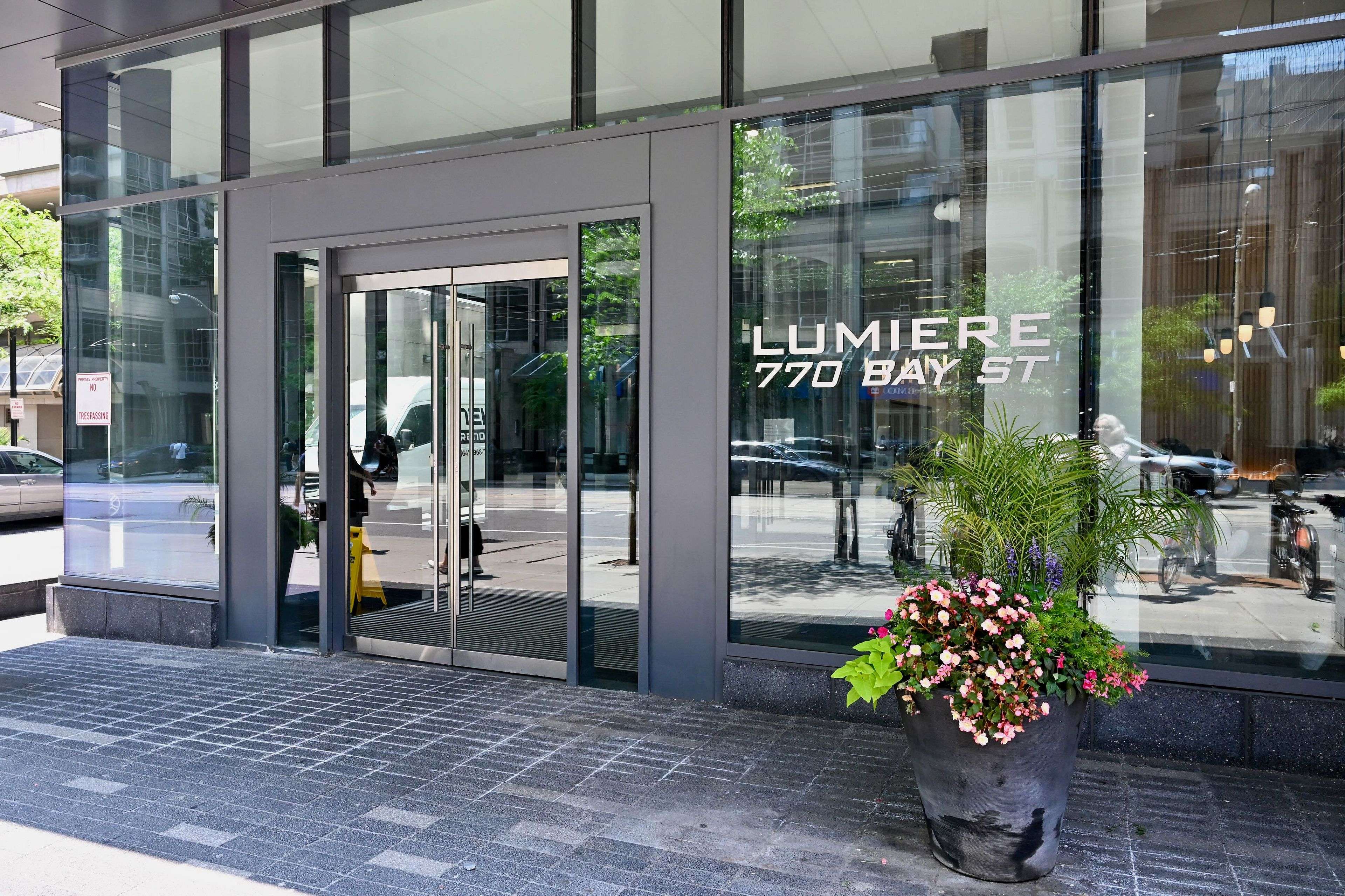 Toronto C01, ON M5G 0A6,770 Bay ST #2504