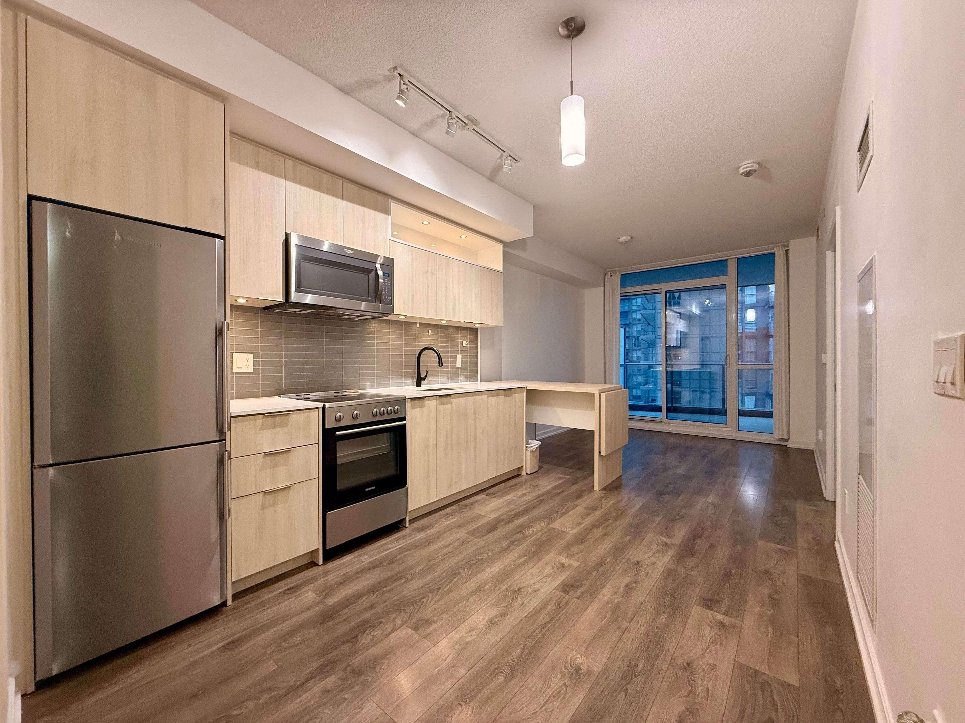 Toronto C15, ON M2J 0E3,50 FOREST MANOR RD #901