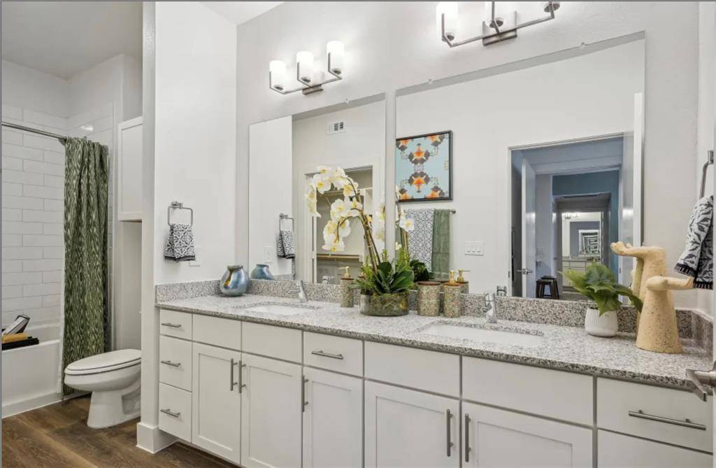 Mckinney, TX 75069,461 E Lamar Street #1167