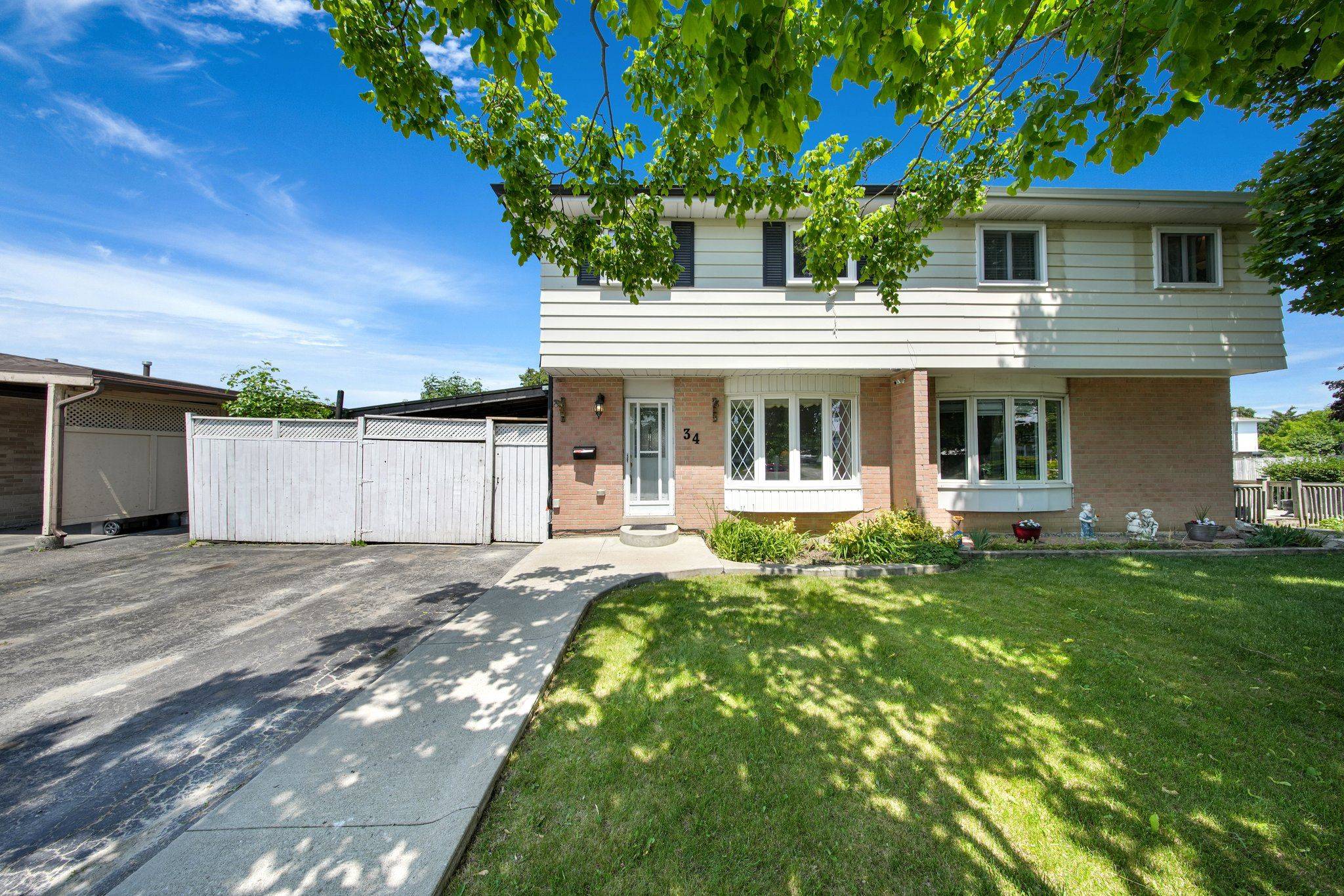 Brampton, ON L6S 1Z9,34 Greenbriar RD