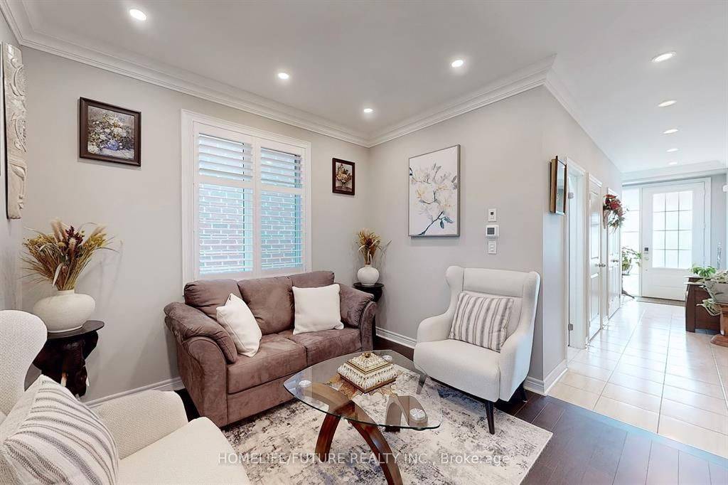 Pickering, ON L1X 0G8,1207 Cactus CRES