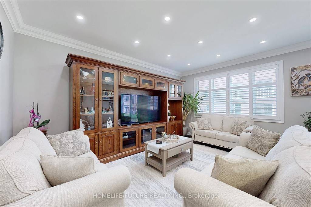 Pickering, ON L1X 0G8,1207 Cactus CRES