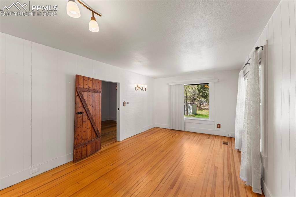 Manitou Springs, CO 80829,144 Crystal Park RD