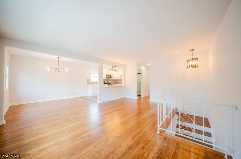 Boonton Town, NJ 07005,25 Cooper Dr #2