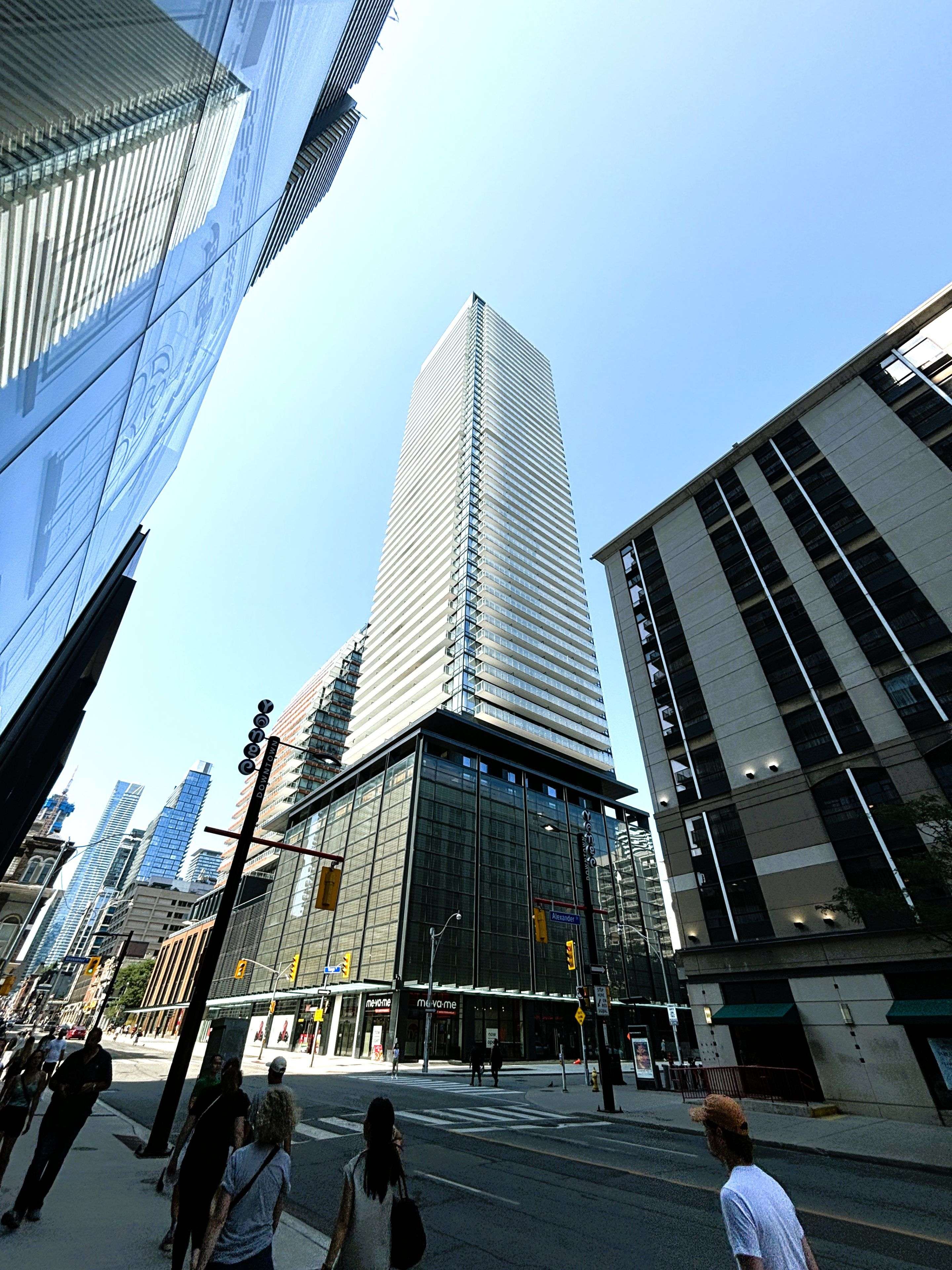 Toronto C08, ON M4Y 0G8,501 Yonge ST #2904