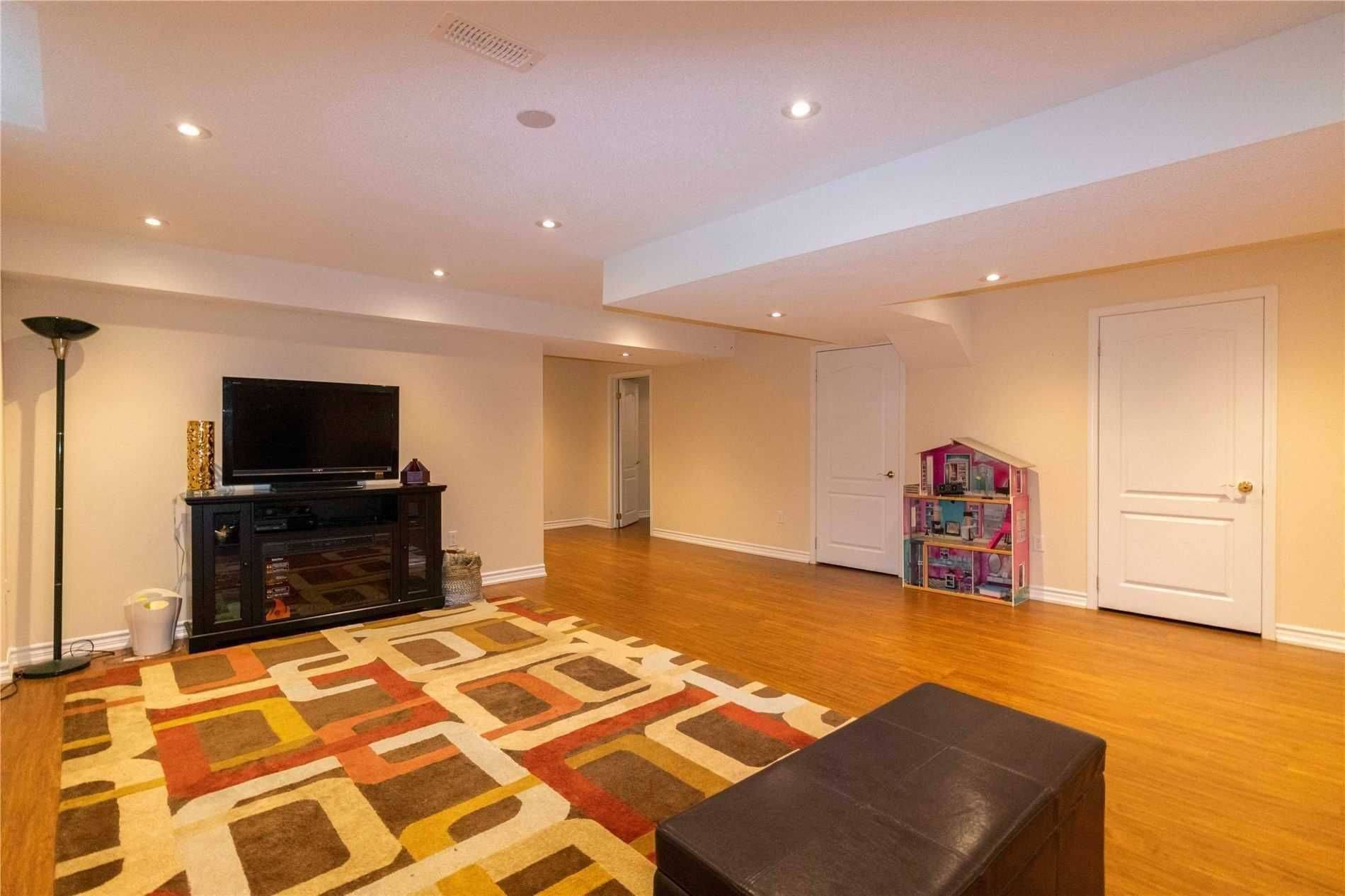Markham, ON L6B 0B9,114 Riverwalk DR #Bsmt