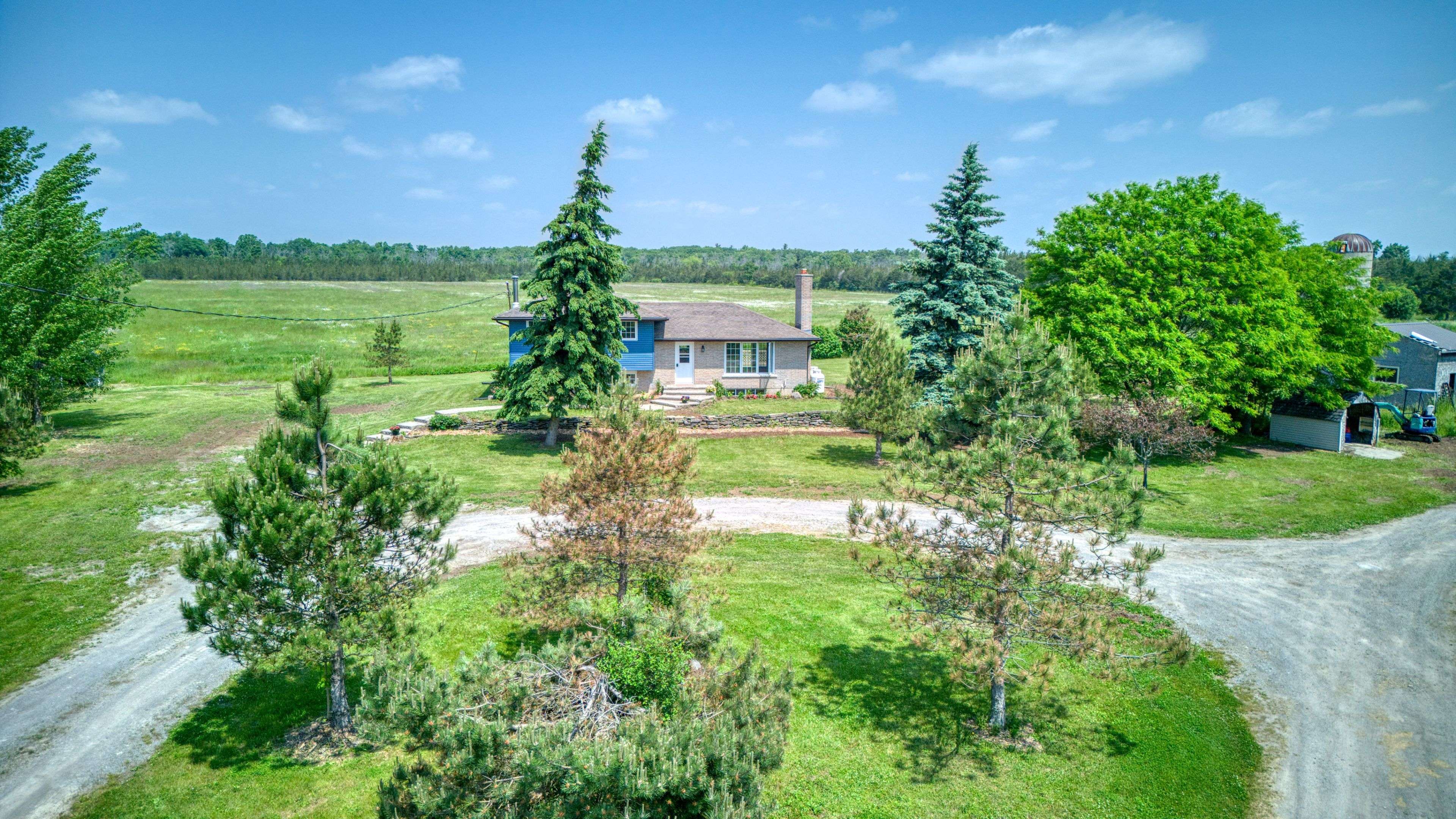Prince Edward County, ON K0K 1T0,121 IVY RIDGE RD