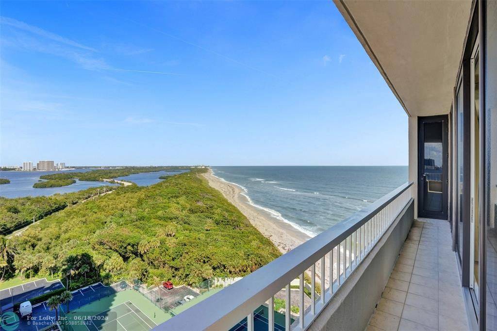 Singer Island, FL 33404,5540 N Ocean Dr  #12D