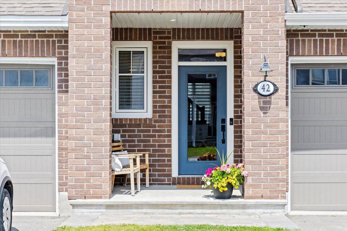 Stittsville - Munster - Richmond, ON K2S 2K3,42 Jardiniere ST