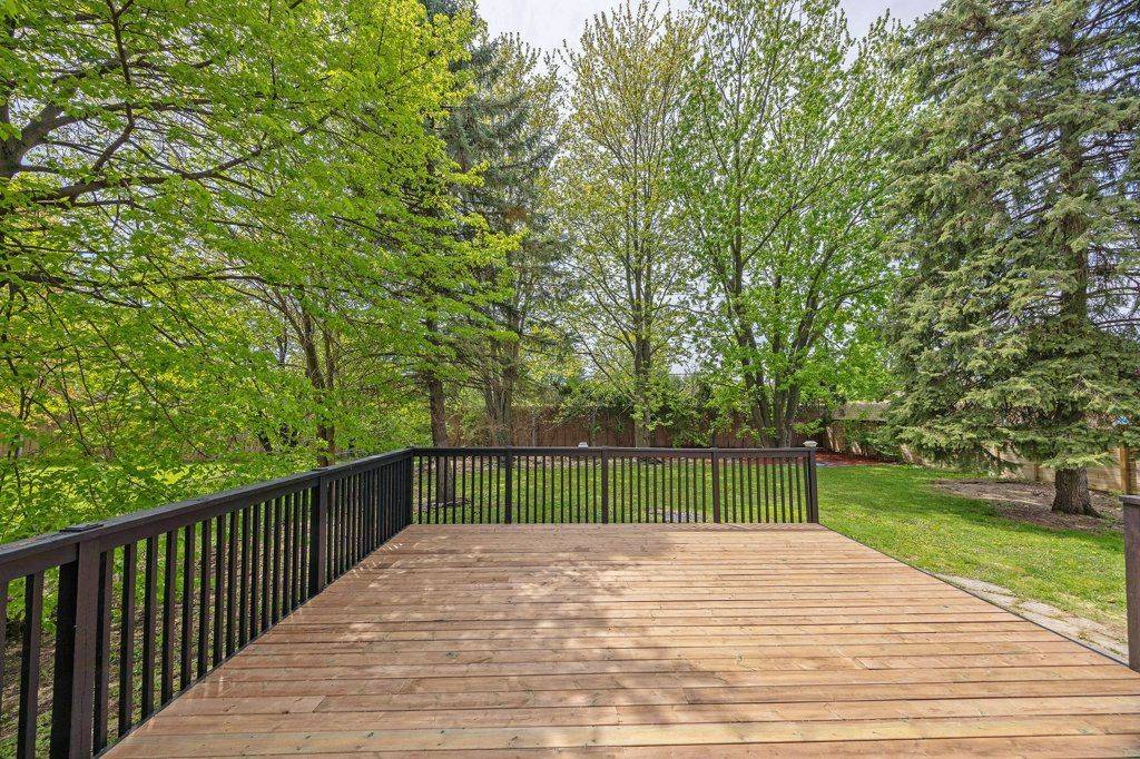 London North, ON N6G 1X2,50 Brentwood CRES